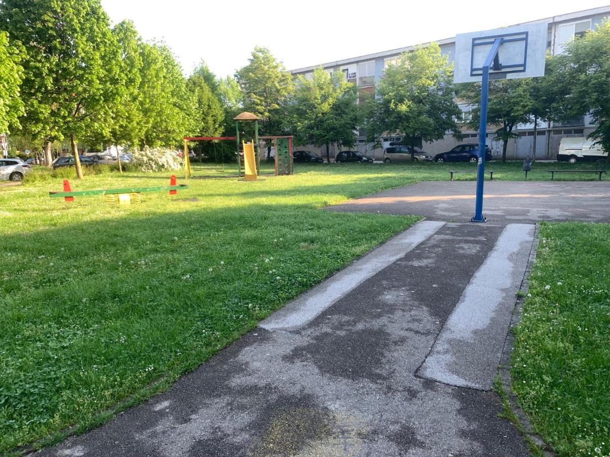 Apartment Karlovac Center ภายนอก รูปภาพ