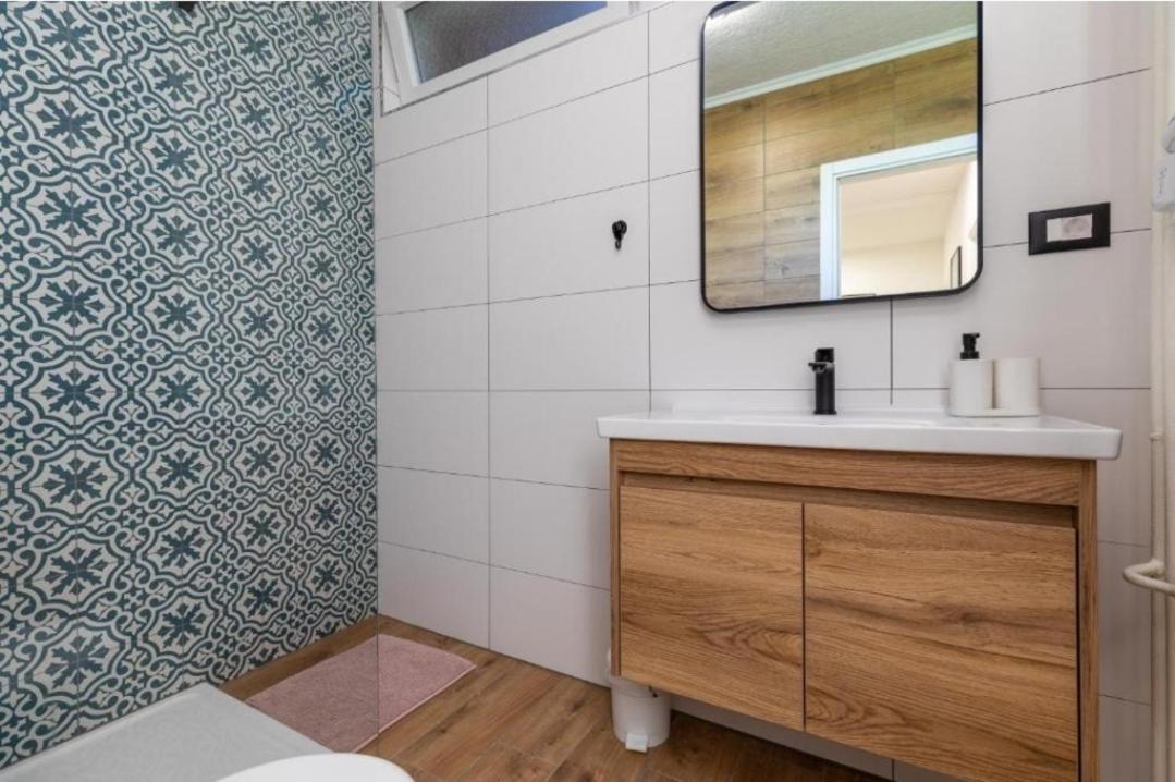 Apartment Karlovac Center ภายนอก รูปภาพ