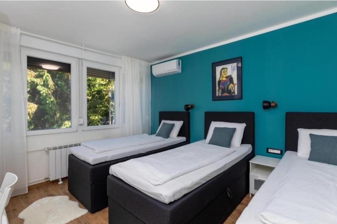 Apartment Karlovac Center ภายนอก รูปภาพ